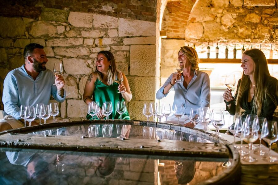 Pastrengo: Lake Garda Wine & Food Tasting in Historic Fort - Exploring the Austrian fort from 1861