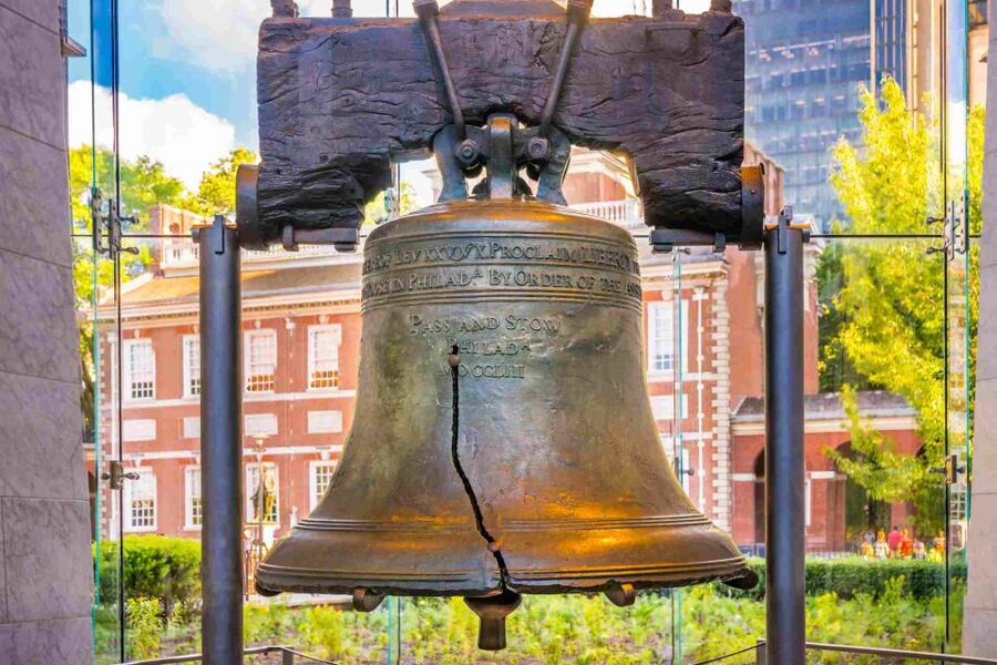 Philadelphia: Grim, Dark, and Twisted History Tour - The guide can shape the entire evening