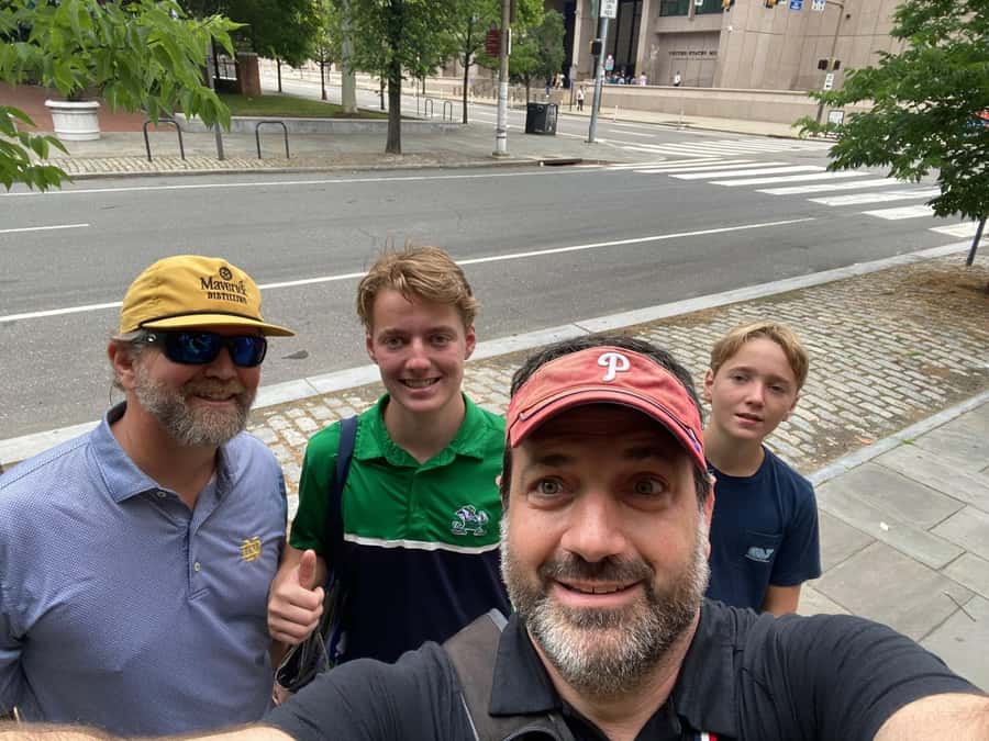 Philadelphia: Guided Walking Tour of Historic District! - A fast start at Independence Visitor Center