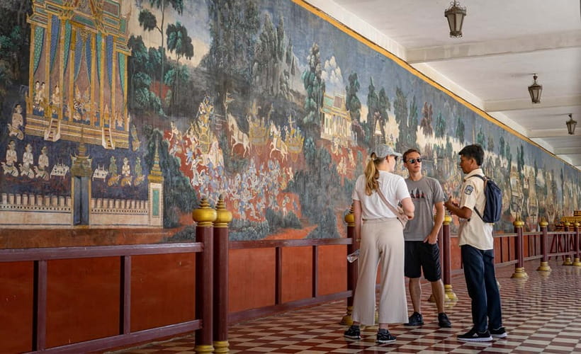 Phnom Penh Historical Sites Tour by Tuk Tuk - Tuk tuk travel and the pickup question