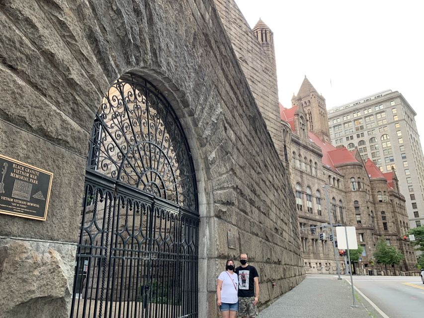 Pittsburgh: Evening Ghost & History Downtown Walking Tour - A history walk with ghost stories, not a haunted house
