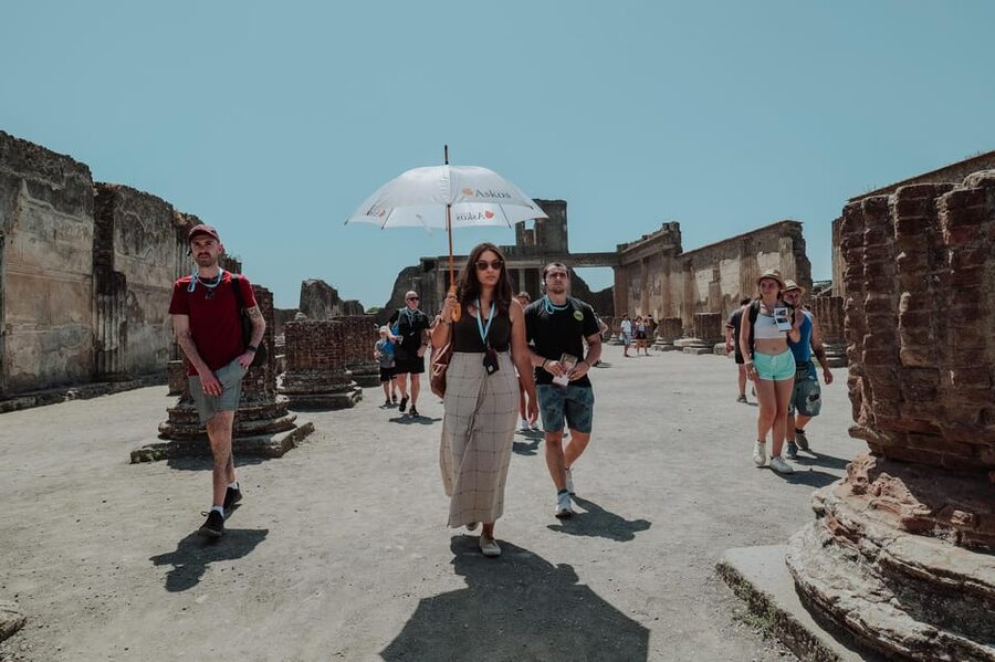 Pompeii 3hours Villa of Mysteries tour with an Archaeologist - Key points to know before booking