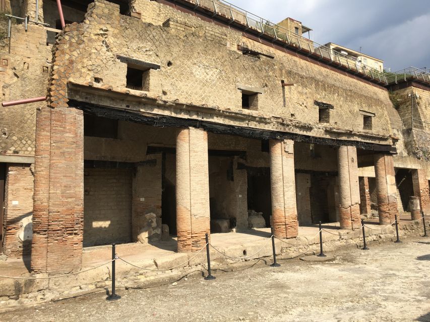 Pompeii and Herculaneum: Guided Tour with an Archaeologist - Why seeing both sites changes the day