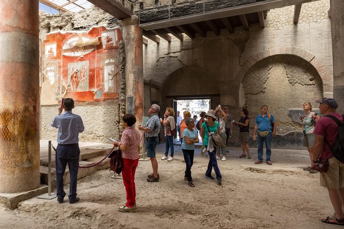 Pompeii and Herculaneum led by an Archaeologist with private transport - What an Archaeologist Adds to the Visit
