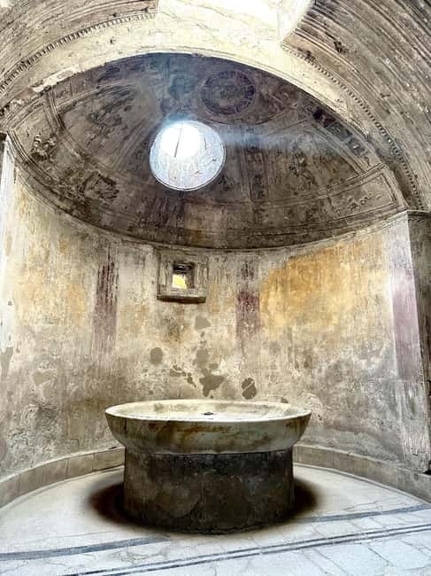 Pompeii: Exclusive Tour with Archaeologist and Entry Tickets - Porta Marina, the Basilica, and the civic heart