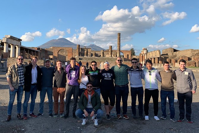 PompeiI Exclusive Tour with your Archaeologist in a Small Group - Meeting at Porta Marina Superiore