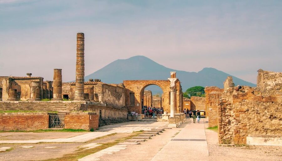 Pompeii Guided Tour with Archaeologist - The plaster casts and the human cost of 79 A.D.