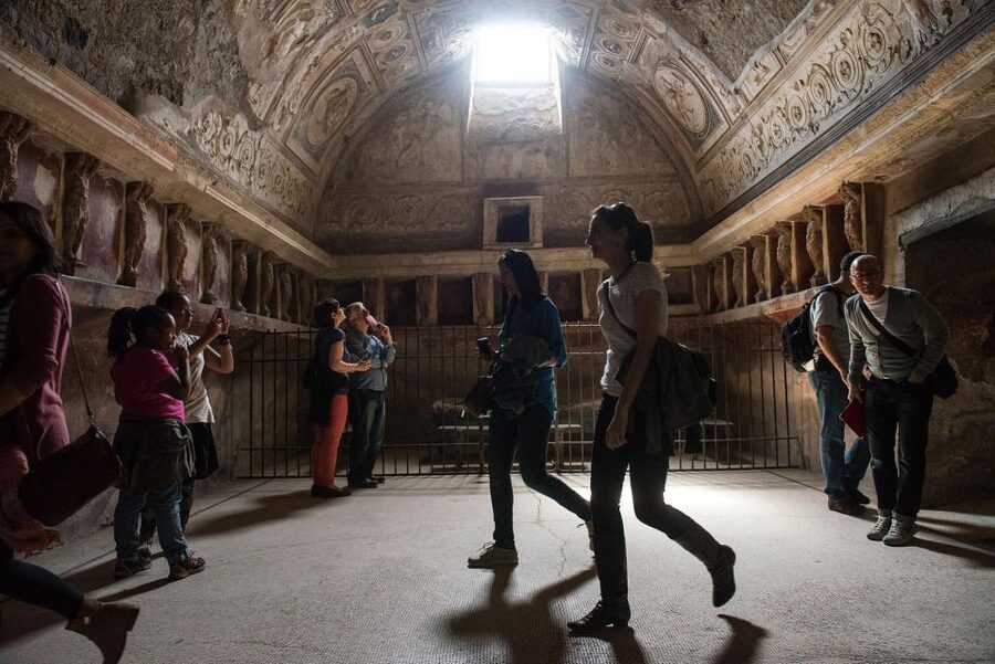 Pompeii: Private Tour with an Archaeologist - The Lupanare and Pompeii’s less polished side
