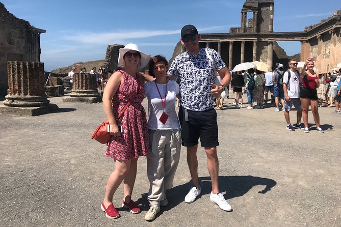 Pompeii Private Tour with an Archaeologist and Skip The Line - The Small Theater and Teatro Grande