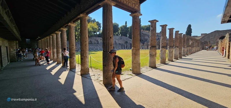 Pompeii: Tour with Archaeologist Guide & Skip-the-Line Entry - Key points at a glance