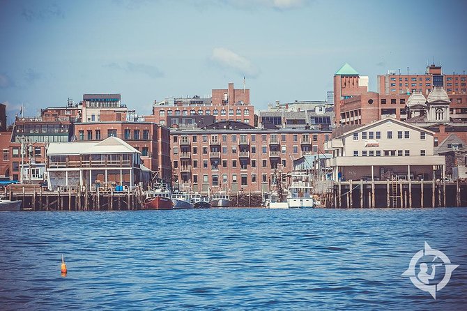 Portland Explorer | Maine History, Culture, & 3 Lighthouses Tour - Bug Light Park and Portland Breakwater Light