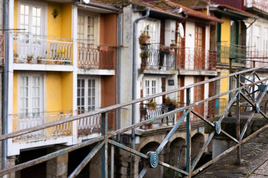 Porto: An Intimate Fado Show in a Historical Tavern - Should you book Fado Maior do Porto?