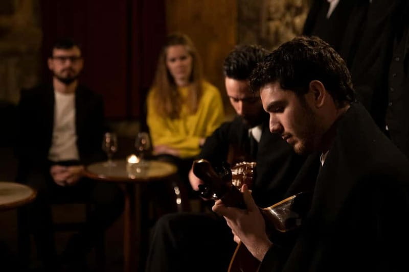 Porto: An Intimate Fado Show in a Historical Tavern - The second set: traditional Fado with more emotional weight