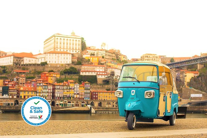 Porto Guided Tour to the Historical Center on a Tuk Tuk - From the theatre district to Porto’s medieval wall