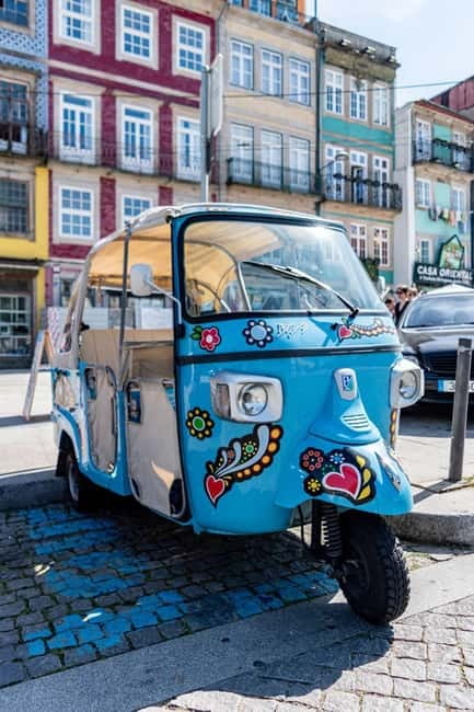 Porto: Historic Center Tuk-Tuk Tour - Seeing Porto without wearing out your legs