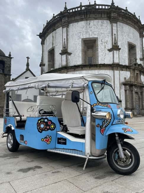 Porto: Historic Center Tuk-Tuk Tour - Guide language matters more than usual