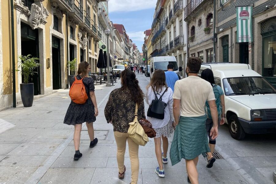 Porto: Historical Center Walking Tour - Art Nouveau streets and the Lello Bookshop