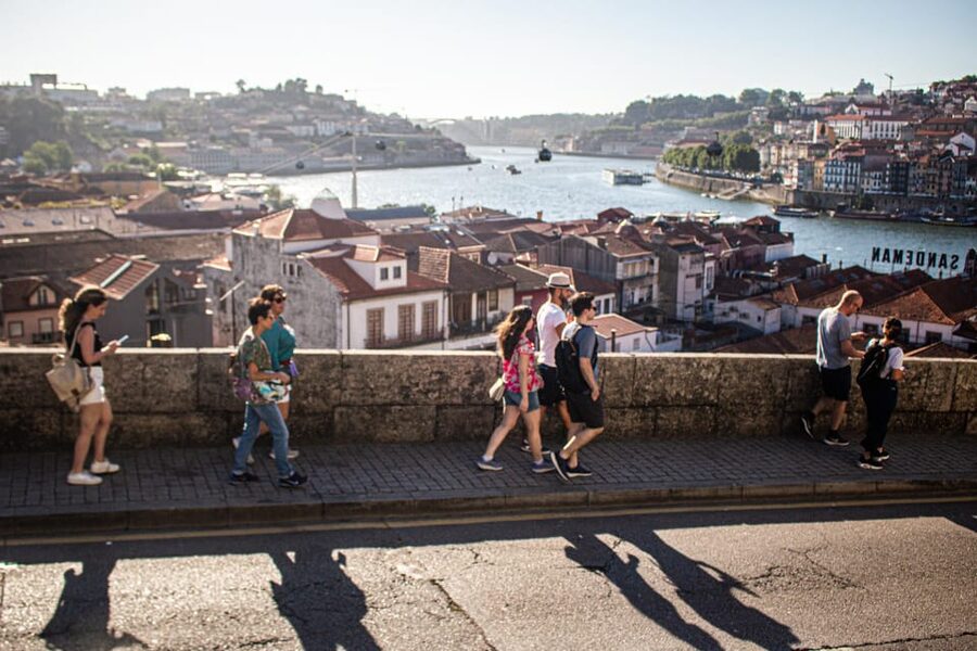 Porto: History & Lengends walking tour - Starting at Trindade and finding your bearings