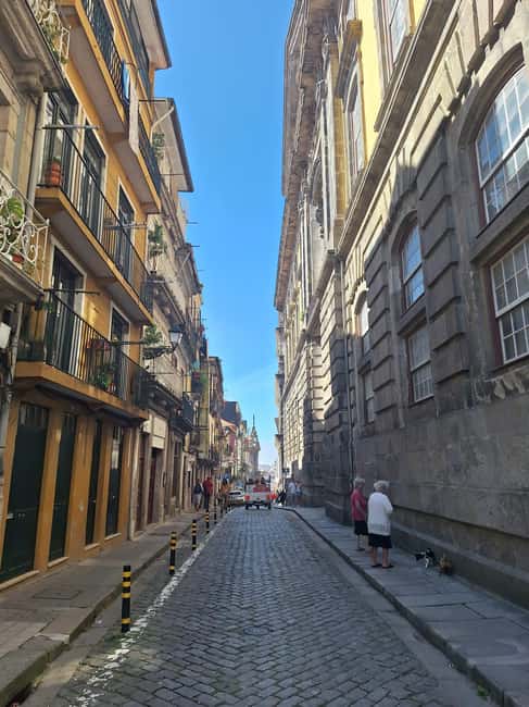 Porto: Jewish Heritage Walking Tour - What the guides add to the experience