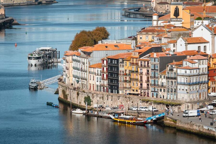 Porto: Private & Flexible Walking Tour in Historic Center - Vitória Belvedere brings the main physical challenge