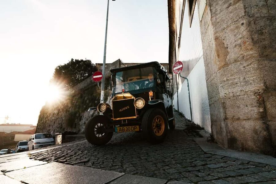 Porto: Private Tour of the Historic City in a Ford T Car - What the Ford T ride feels like