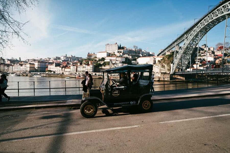 Porto: Private Tour of the Historic City in a Ford T Car - Livraria Lello and Clérigos Church