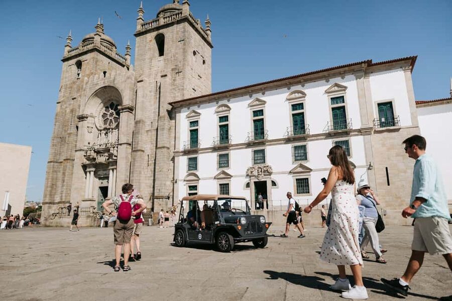 Porto: Private Tour to the Historic Center in a Classic Car - The Luís I Bridge and the Douro from above