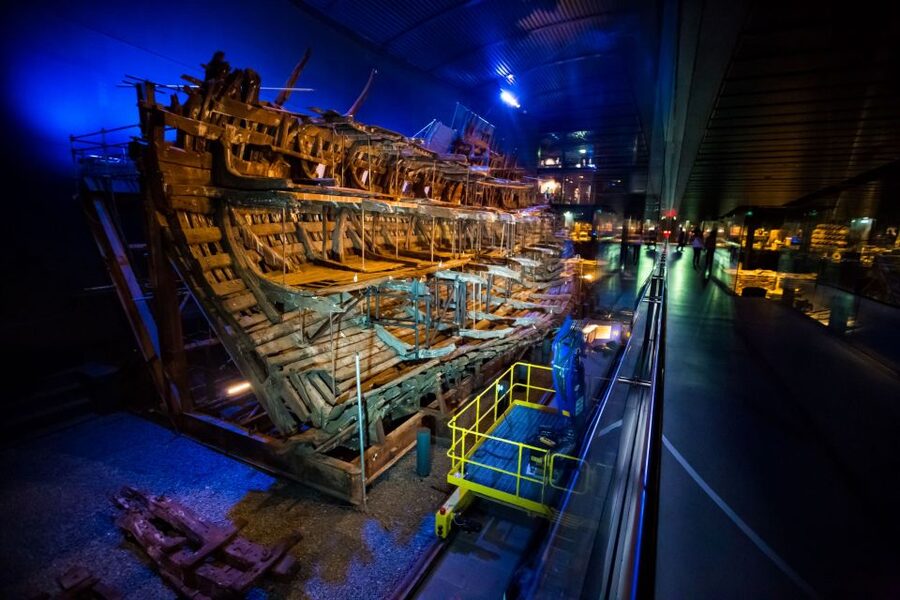 Portsmouth: Historic Dockyard Ultimate Explorer Ticket - HMS Warrior and the power of iron