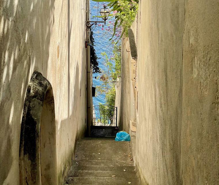 Positano: Old Town Walking Tour with Archaeologist Guide - Santa Maria Assunta and the final archaeological visit