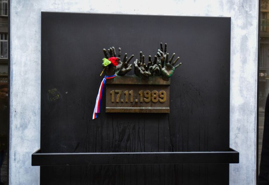 Prague: Communism History and Nuclear Bunker Guided Tour - How much time and money should you allow?