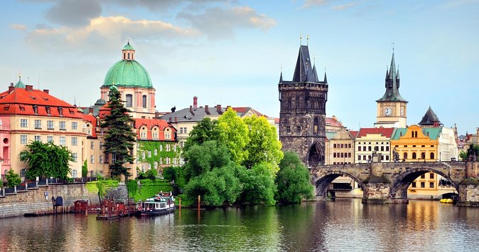Prague Historic Pub Tour with Drinks Included - Key things to know before you book