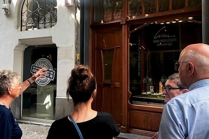 Private Antwerp's Diamonds and Jewellery Old City Center Historic Tour - Price, timing, and group value