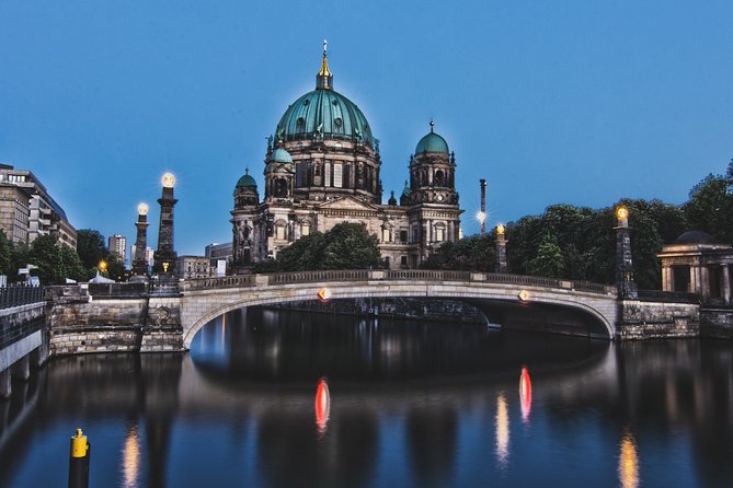Private Berlin WWII and Cold War History Tour with Local Expert Guide - Currywurst, Checkpoint Charlie, and Cold War Berlin