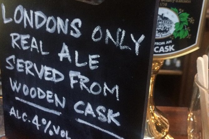 Private Group: Historical Pub Walking Tour of London - Courts, churches, and old London gossip