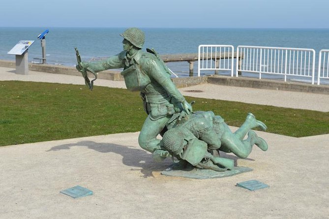 Private guided American D-Day Tour from Bayeux - The value of a private vehicle and a full day