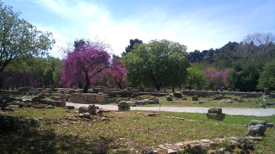 Private Guided Tour of Ancient Olympia - The Temple of Zeus and one of the ancient wonders