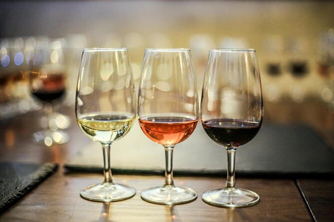 Private Lisbon-Arrábida Wine Tour: 3 Wineries, Coast & Heritage - Key details before you book