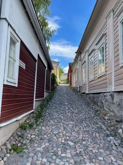 Private Medieval Porvoo by Car from Helsinki - Who gets the best value from this tour