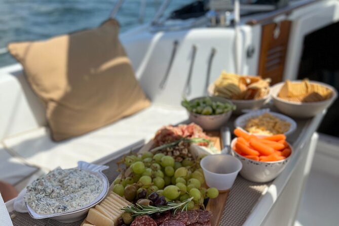 Private Morning Sail, Dolphin and History Tour on Mystique - Dolphins, with no guarantee from nature