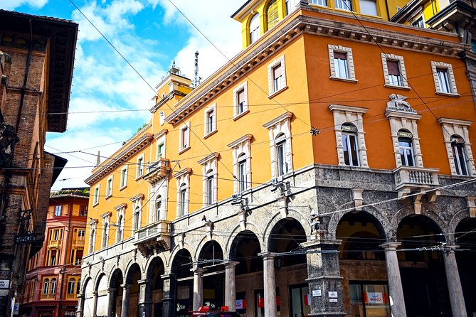 Private or semi-private tour of the historic center of Bologna - Via Pescherie Vecchie and the food side of Bologna