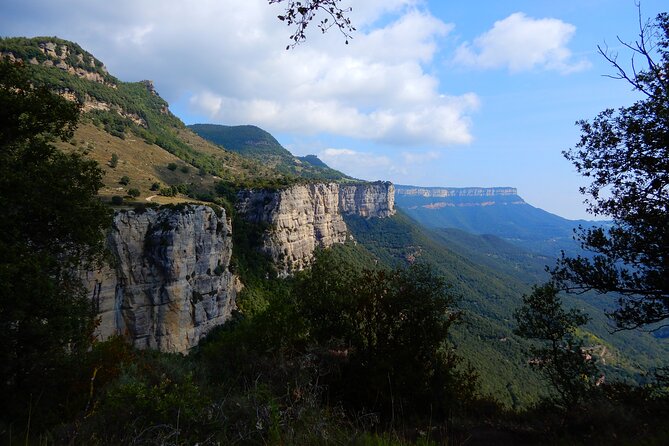 Private Pre-Pyrenees Medieval Village Hike from Barcelona - Who will enjoy this day most