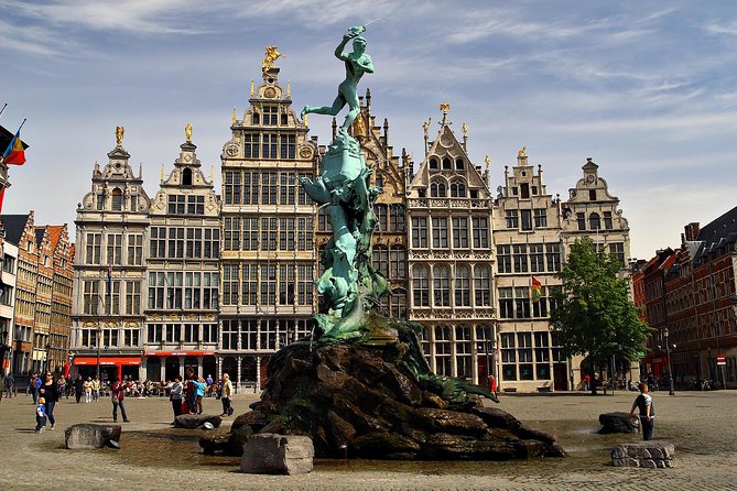 Private tour: Highlights & History of Antwerp - The Antwerp Bourse explains the city’s trading power