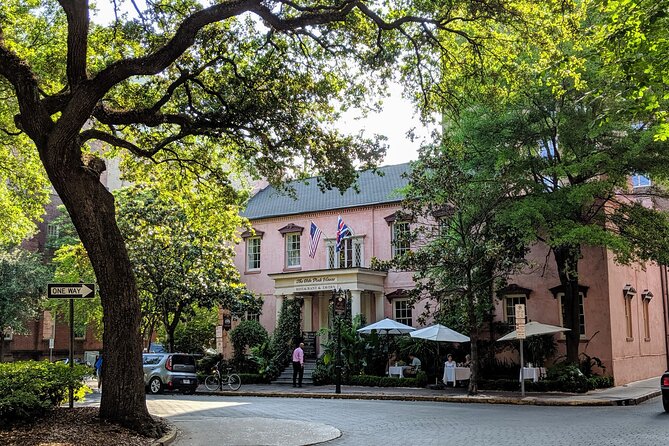 Private Tour of Savannah's Historic/Victorian Districts & Bonaventure Cemetery - Guides, comfort, and the private format