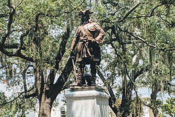 Private Tour of Savannah's Historic/Victorian Districts & Bonaventure Cemetery - The Historic District and Savannah’s shaded squares