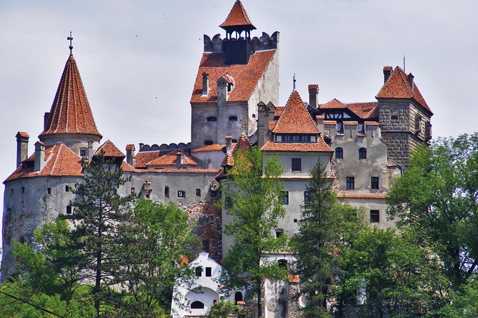 Private Tour: Transylvanian Castles and Brasov's Medieval Old Town - Brasov’s Council Square and Black Church
