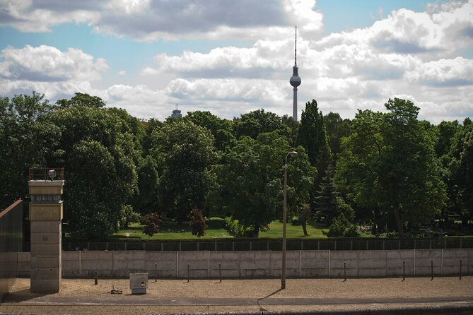 Private Walking Tour: World War 2 and Cold War Sites in Berlin - The Palace of Tears at Friedrichstrasse
