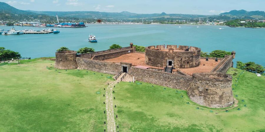 Puerto Plata: City tour through the historic old town - Doña Blanca and Umbrella Street: colorful photos in quick succession
