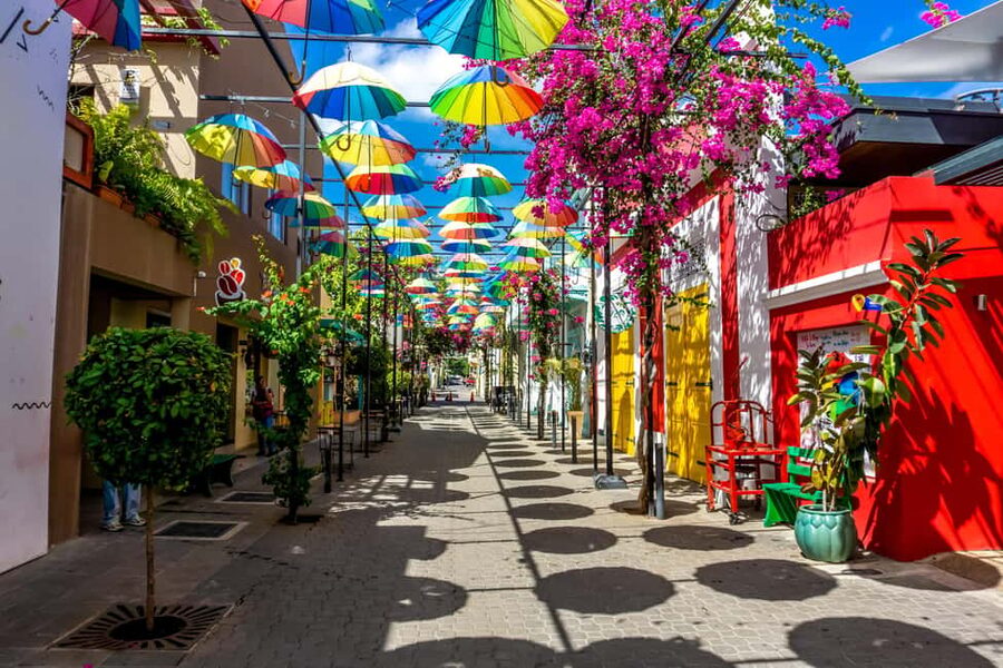 Puerto Plata: City tour through the historic old town - Macorix House of Rum: a flavorful but sales-focused opening