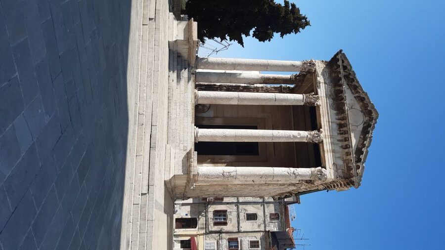Pula: Historic Sites Guided Walking Tour - Key points to know before you book