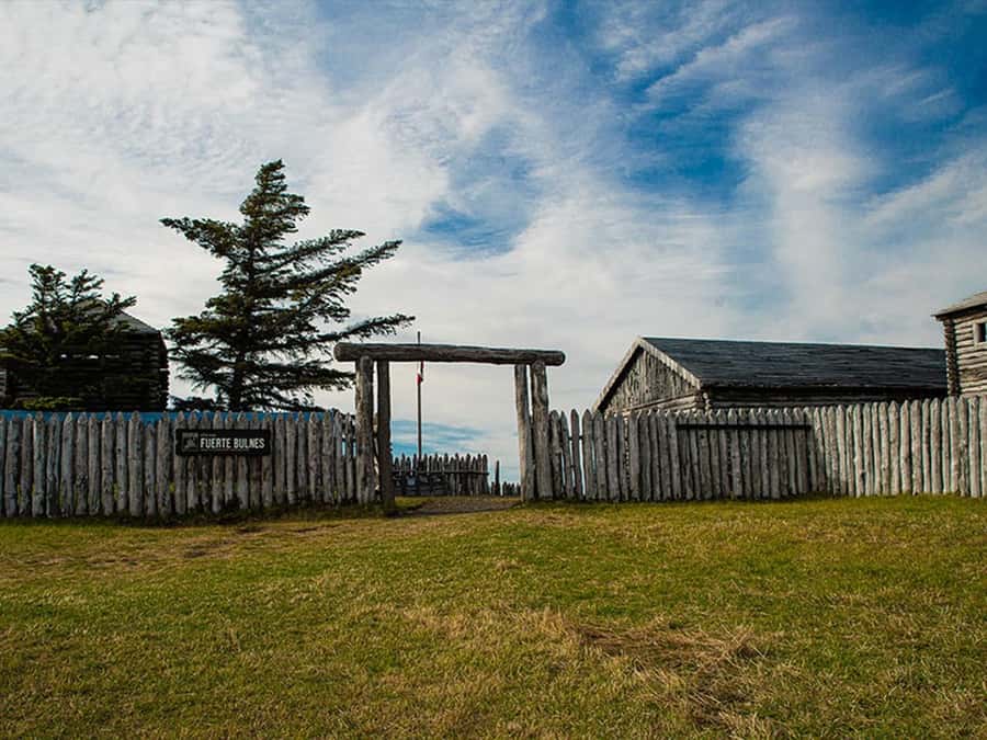 Punta Arenas: Fort Bulnes Historical Tour - Hito de la Mitad de Chile: a quick stop with a big idea